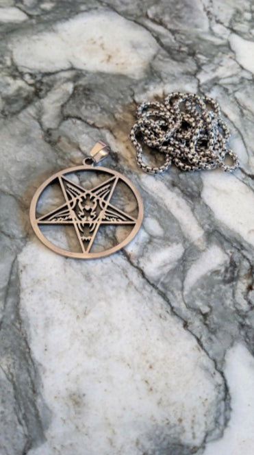 Chaine et pendentif sigil du Baphomet image 1