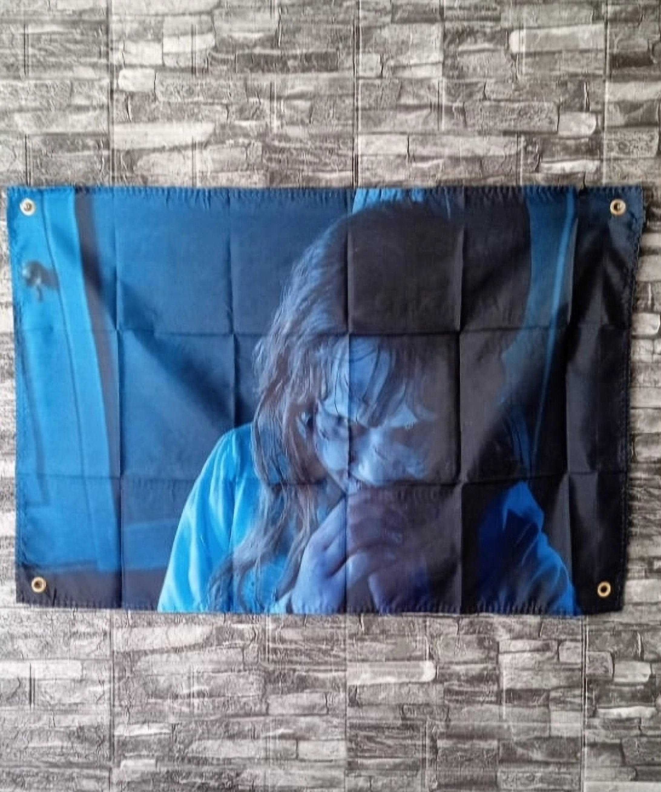 Drapeau exorciste image 0