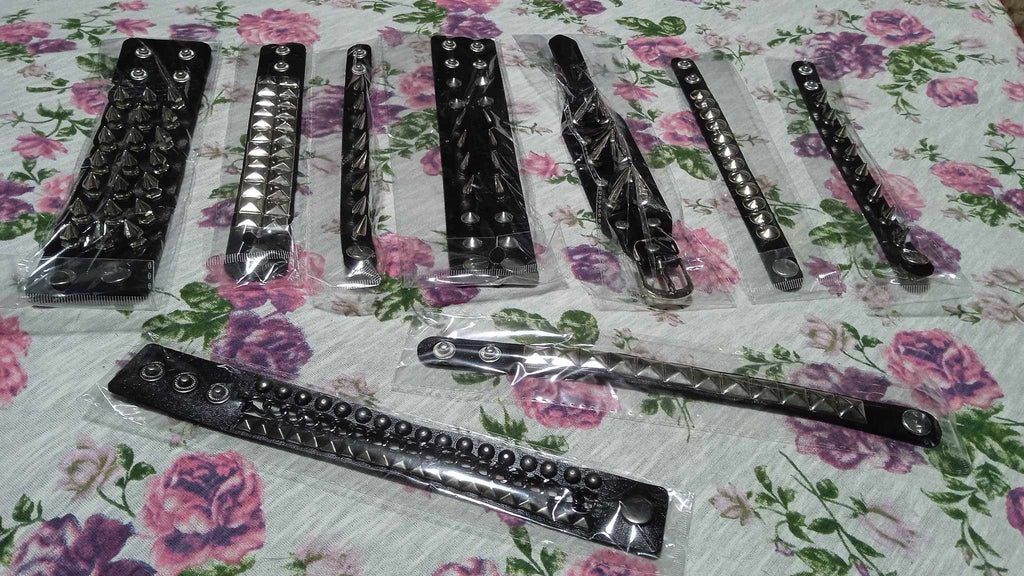 Bracelets a pics gothique / rock image 1