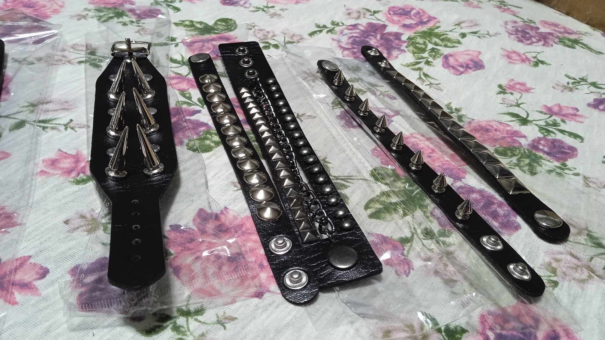 Bracelets a pics gothique / rock image 3