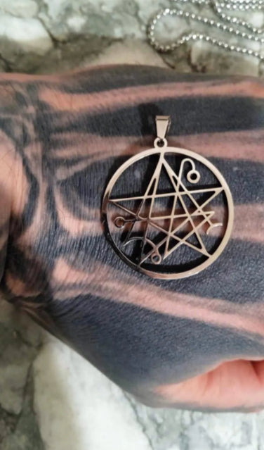 Collier plus pendentif sigil du Necronomicon image 1