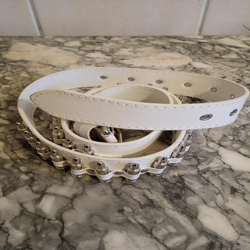 Ceinture blanche fausses munitions