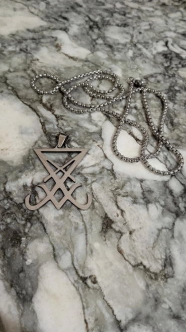 Collier plus pendentif Sigil de Lucifer image 1